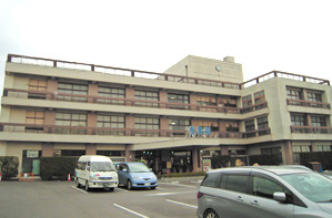 喫茶・食事「参集殿」