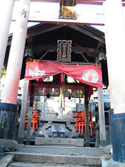Tanakasha Shinseki (site of former shrine, where a deity remains)